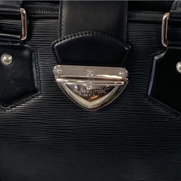 Louis Vuitton Epi Bowling Montaigne GM  in Black - Picture 4 of 14